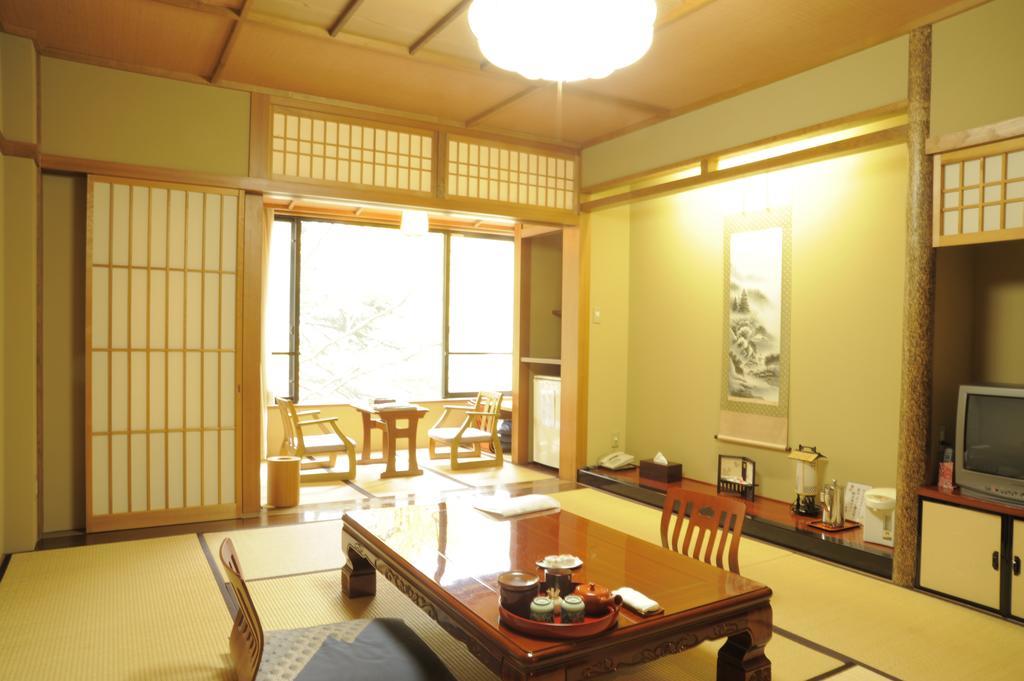 Takizawakan Hotel Maebashi Eksteriør billede